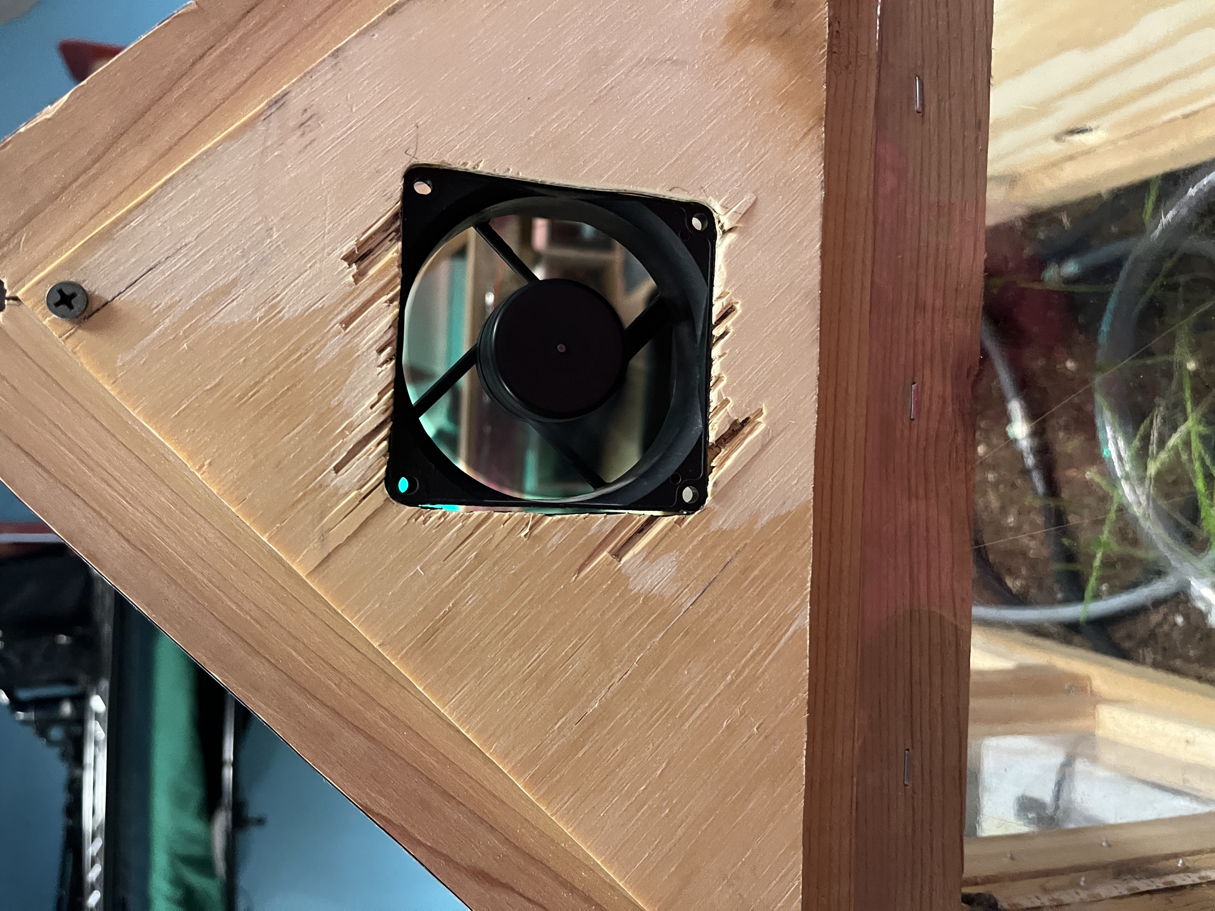 External fan detail