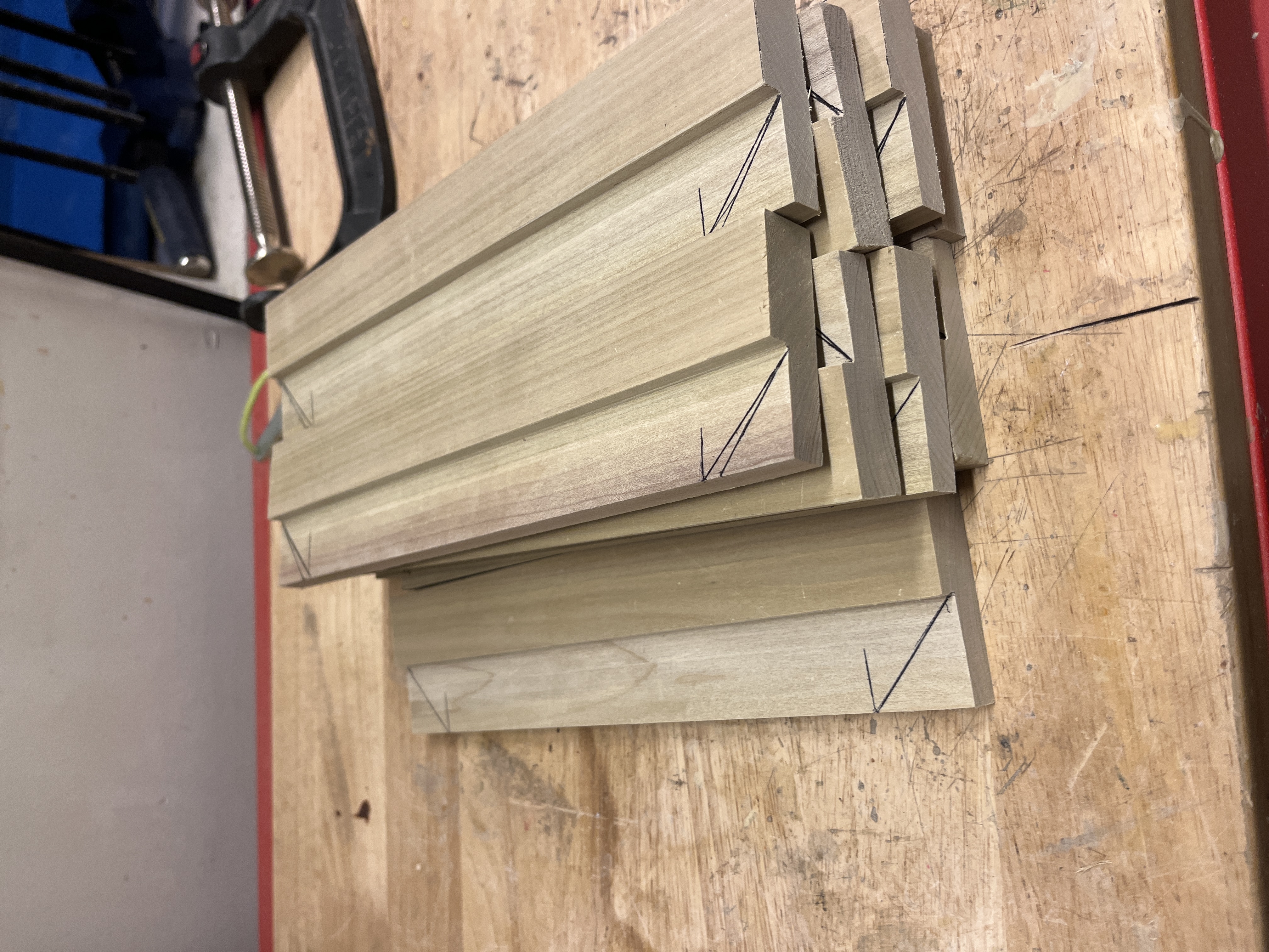 Marking miter joint